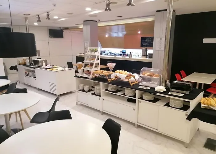 Odeon Πανσιόν Narón